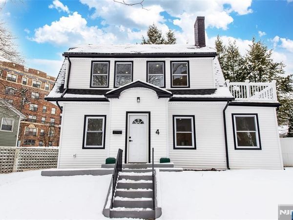 4 Franklin Place, HACKENSACK, NJ 07601