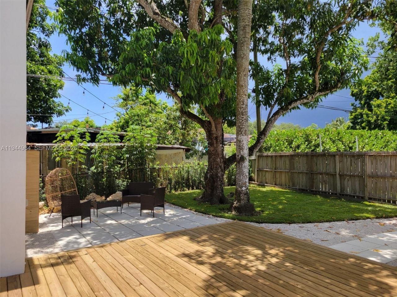 5866 SW 60th St, Miami, FL 33143 Photo