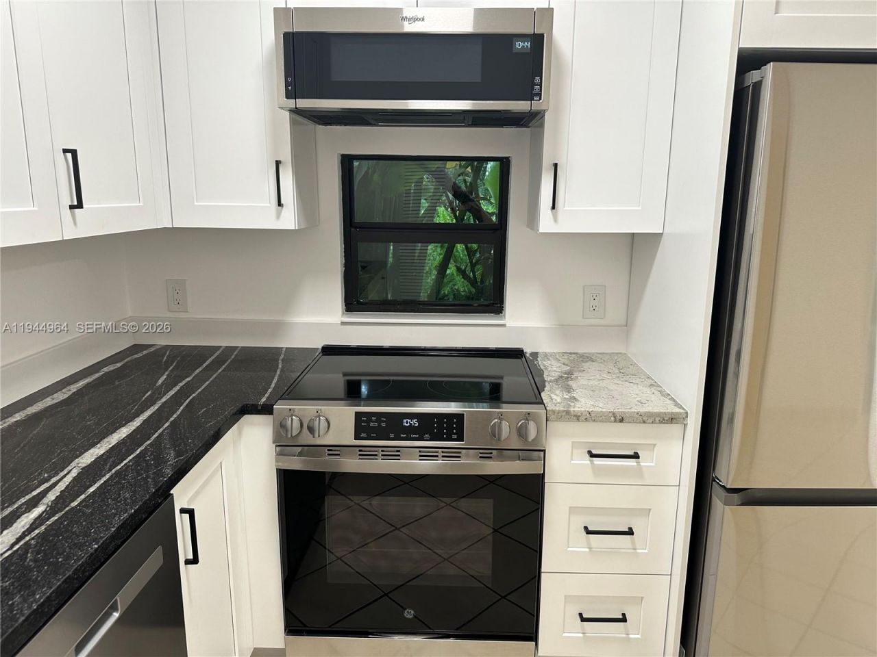 5866 SW 60th St, Miami, FL 33143 Photo