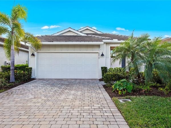 28419 Captiva Shell LOOP, BONITA SPRINGS, FL 34135