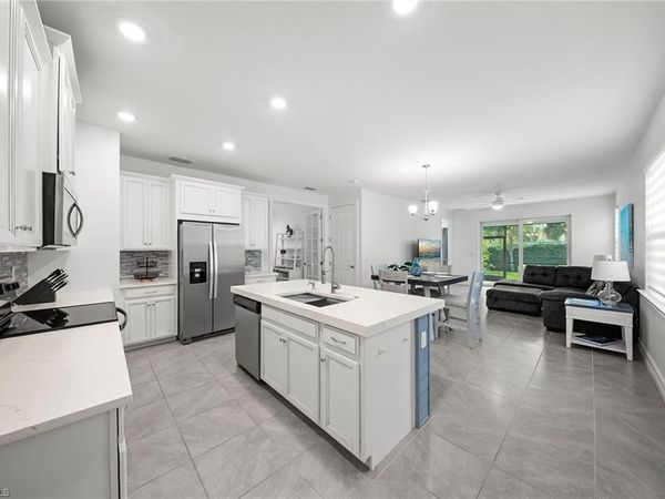 28419 Captiva Shell LOOP, BONITA SPRINGS, FL 34135