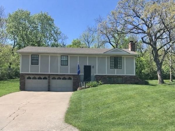 636 Linda Lane, Bonner Springs, KS 66012