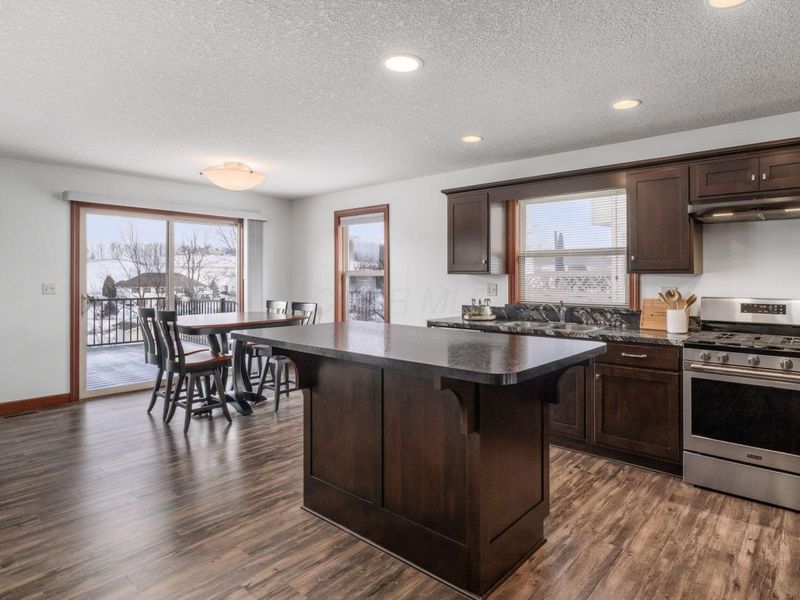 992 Country Club Drive, Howard, OH 43028 Photo 10