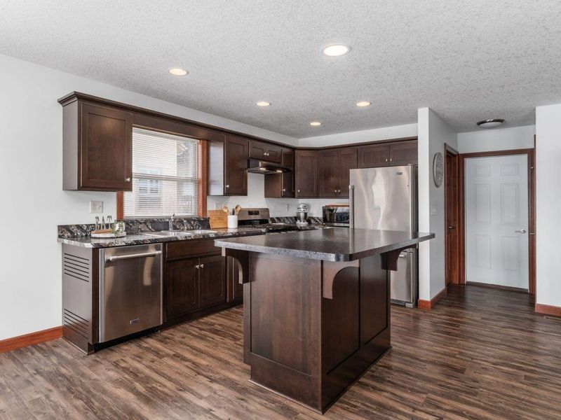 992 Country Club Drive, Howard, OH 43028 Photo 13