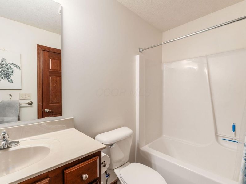 992 Country Club Drive, Howard, OH 43028 Photo 23