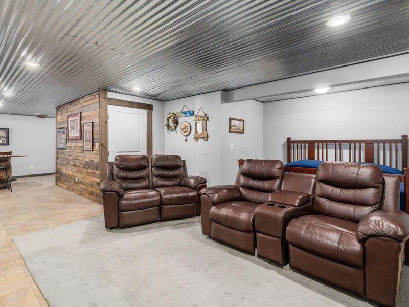 992 Country Club Drive, Howard, OH 43028 Photo 30