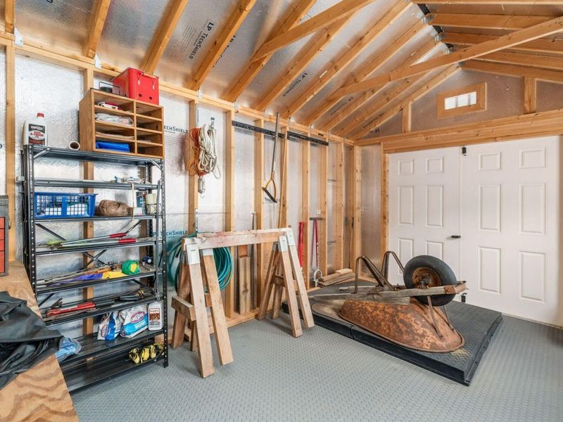 992 Country Club Drive, Howard, OH 43028 Photo 37