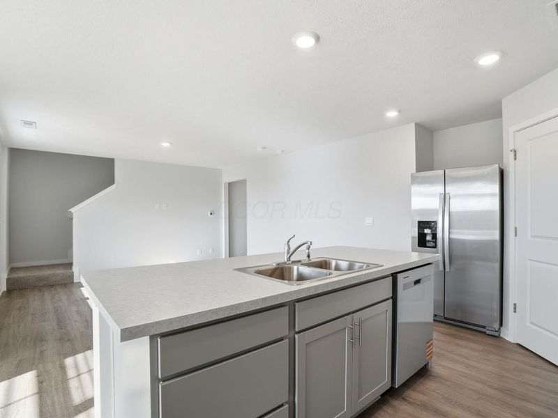 5923 Pitch Pine Drive, Canal Winchester, OH 43110 Photo 10