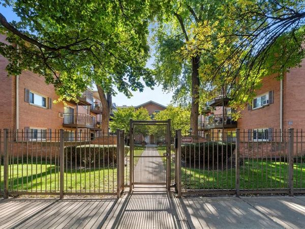 1537 W FARWELL Avenue, Unit 1N, Chicago, IL 60626