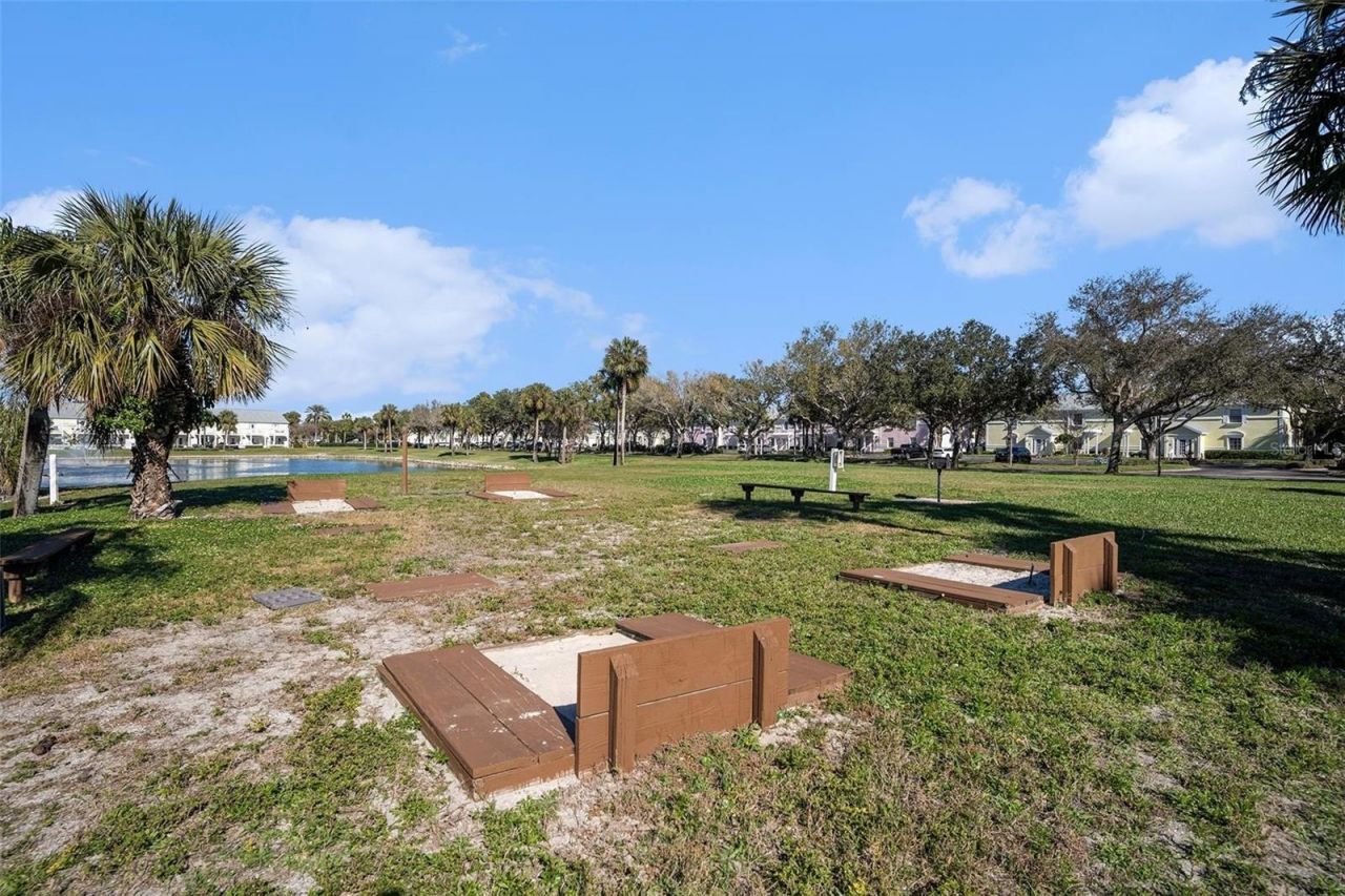 5176 Salmon Drive Se, Unit D, Saint Petersburg, FL 33705 Photo