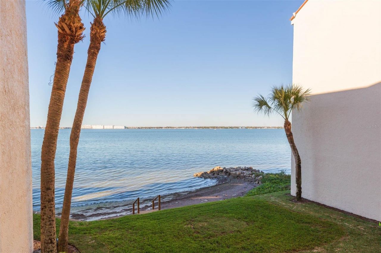 5633 Puerta Del Sol Boulevard S, Unit 208, Saint Petersburg, FL 33715 Photo