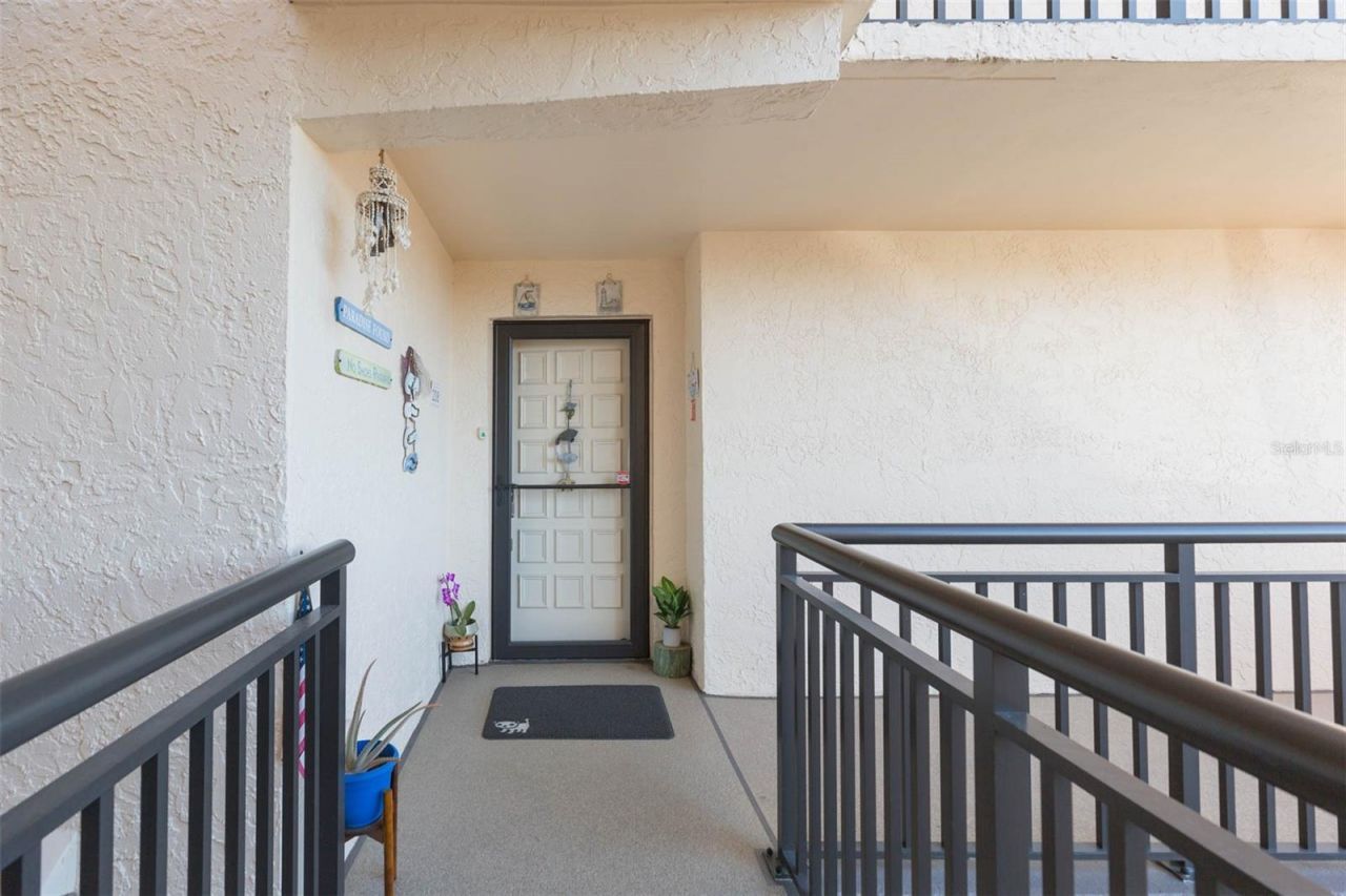 5633 Puerta Del Sol Boulevard S, Unit 208, Saint Petersburg, FL 33715 Photo