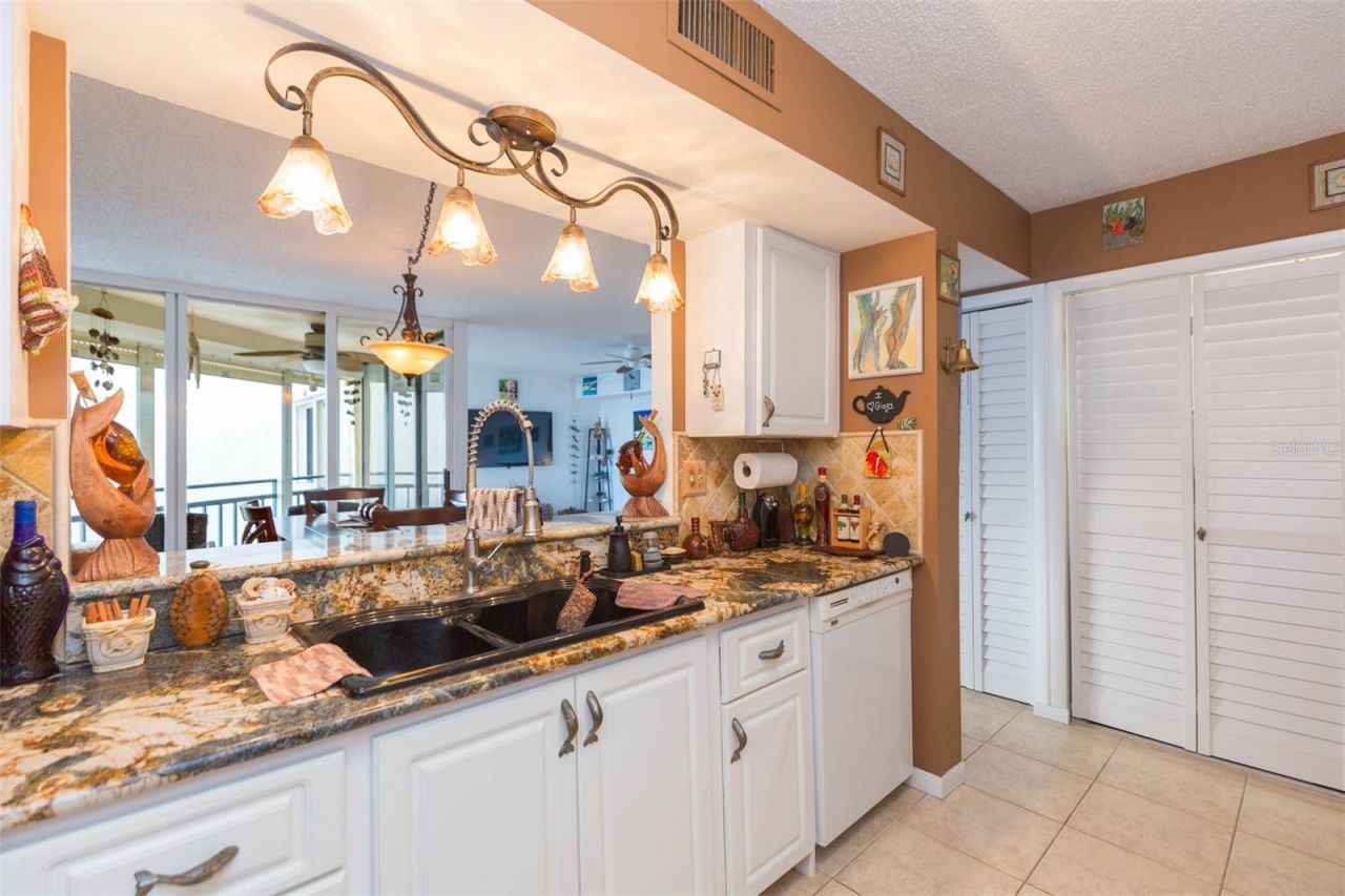 5633 Puerta Del Sol Boulevard S, Unit 208, Saint Petersburg, FL 33715 Photo