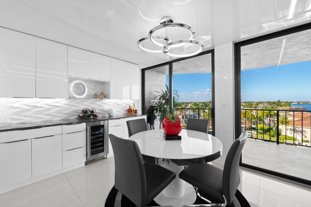 899 Jeffery Street, Unit 612, Boca Raton, FL 33487 Photo