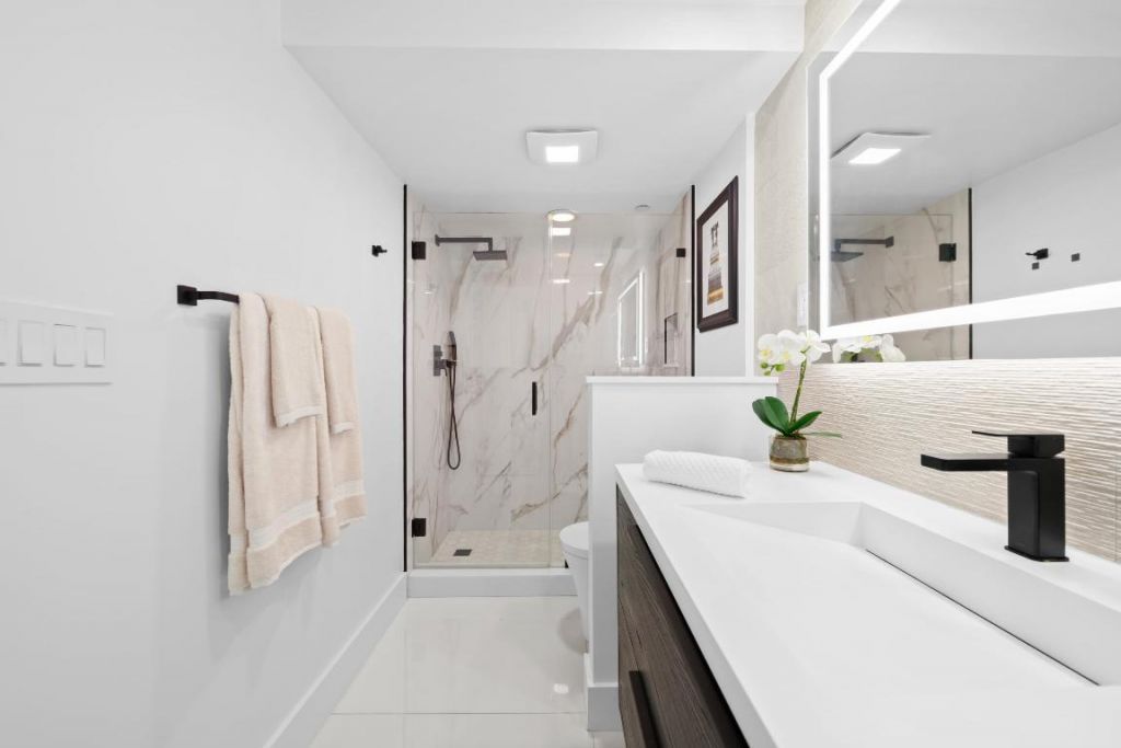 899 Jeffery Street, Unit 612, Boca Raton, FL 33487 Photo