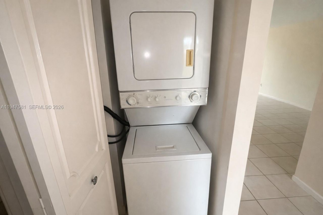 500 NW 214th St, Unit 103, Miami Gardens, FL 33169 Photo