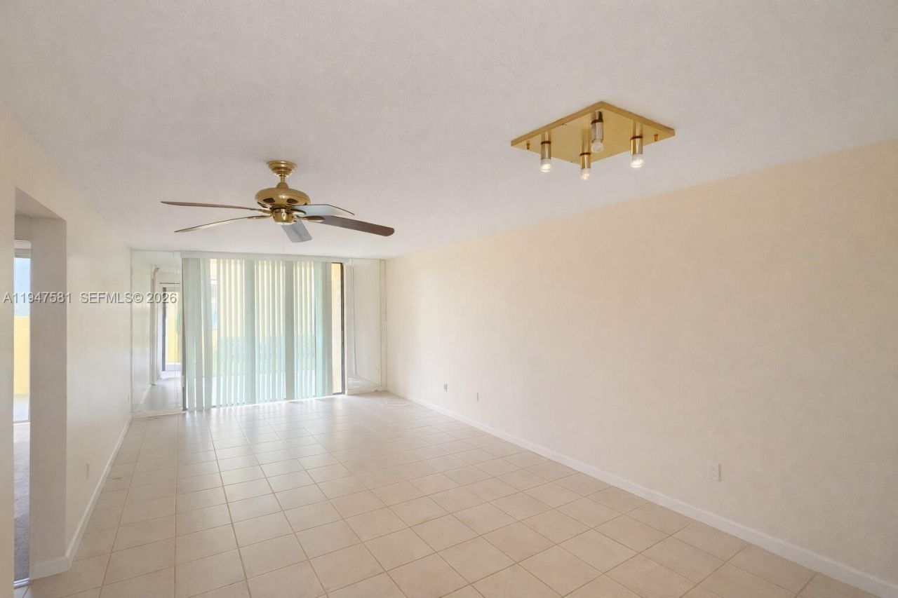 500 NW 214th St, Unit 103, Miami Gardens, FL 33169 Photo