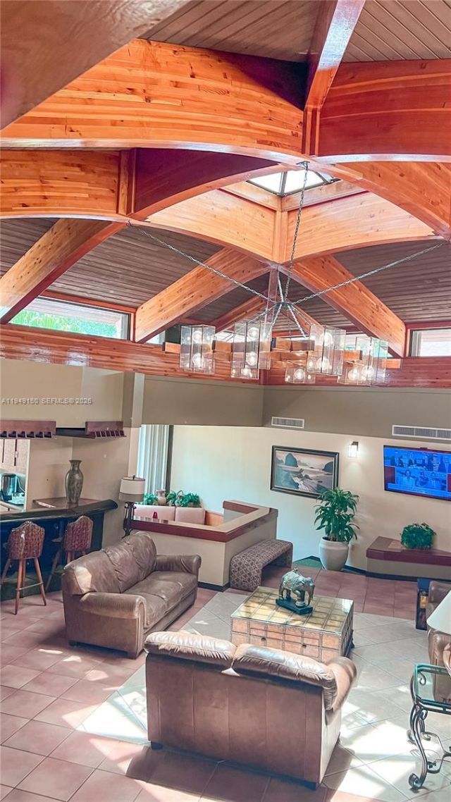 1000 Saint Charles Pl , Unit 721, Pembroke Pines, FL 33026 Photo