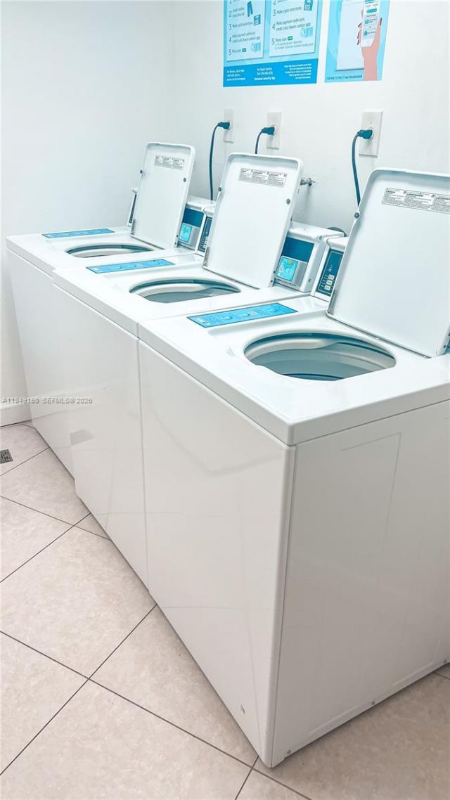 1000 Saint Charles Pl , Unit 721, Pembroke Pines, FL 33026 Photo