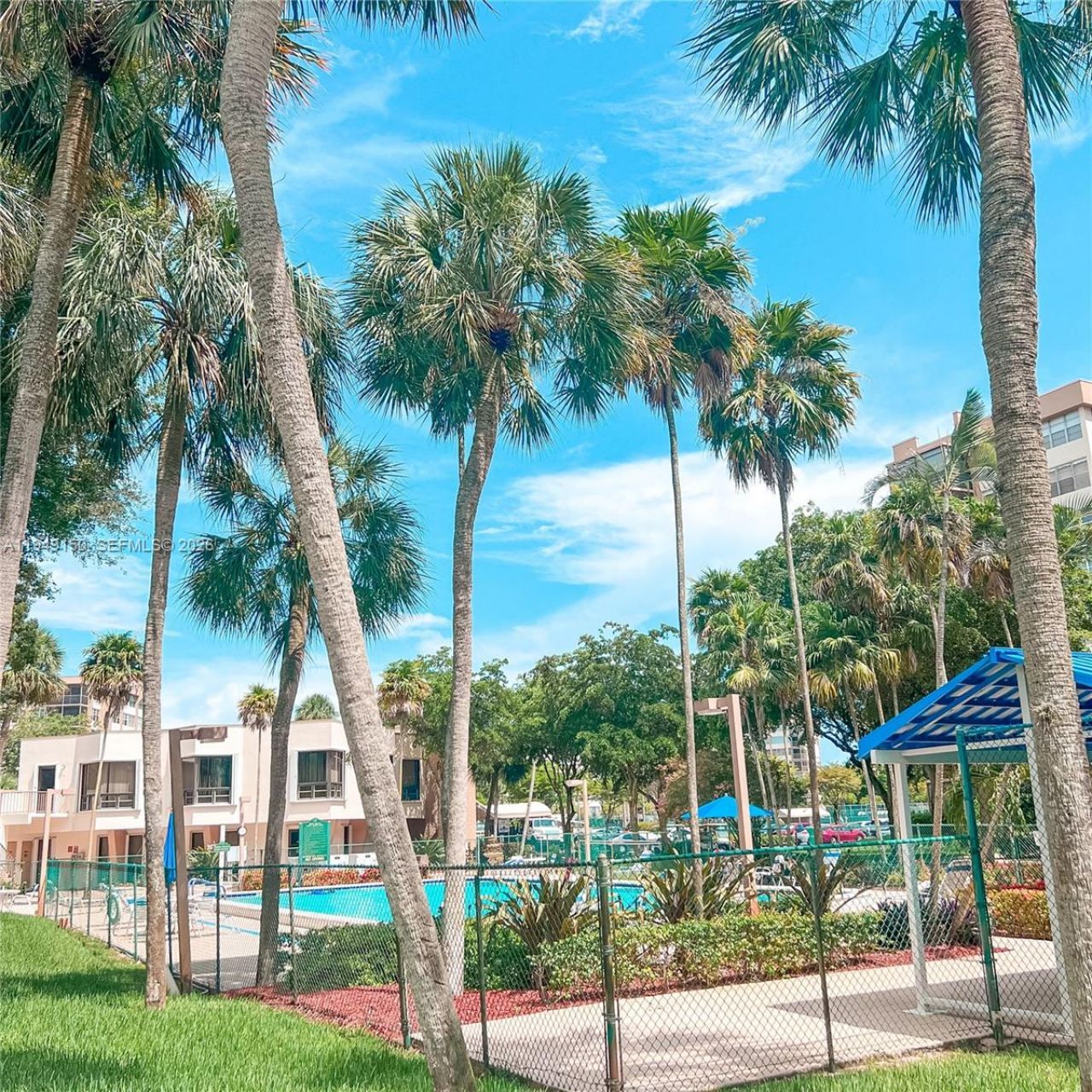 1000 Saint Charles Pl , Unit 721, Pembroke Pines, FL 33026 Photo