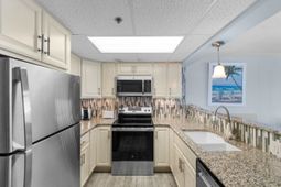 201 74th Ave. N photo 4