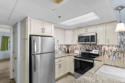 201 74th Ave. N photo 4