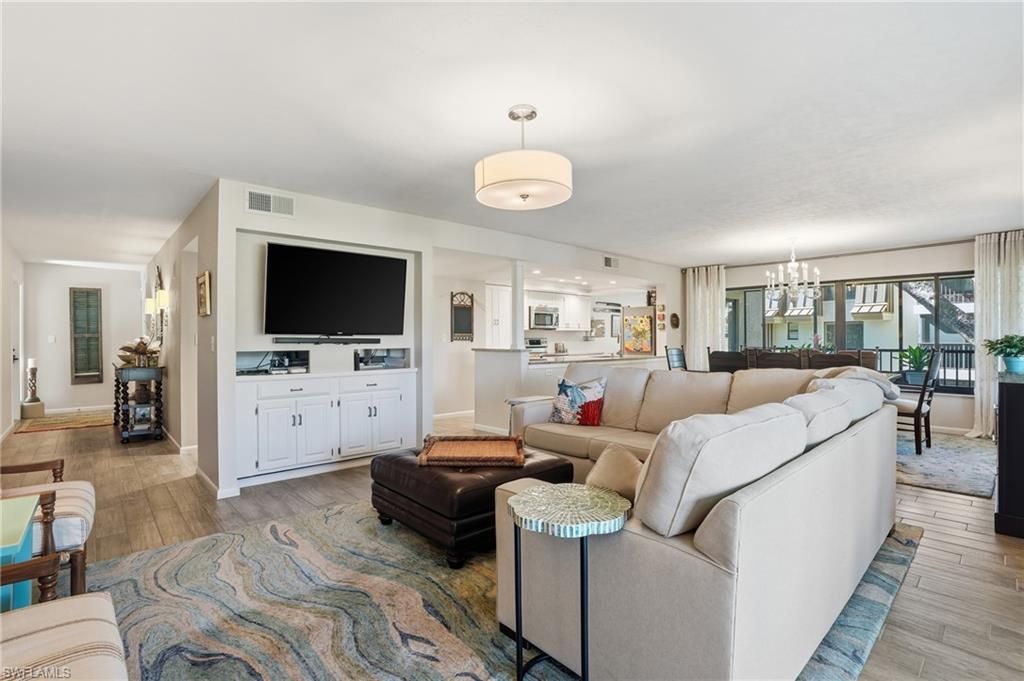 5950 Pelican Bay Blvd, Unit 125, Naples, FL 34108 Photo