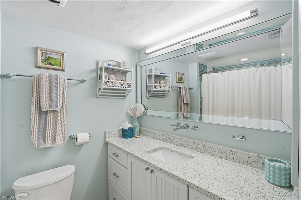 5950 Pelican Bay Blvd, Unit 125, Naples, FL 34108 Photo