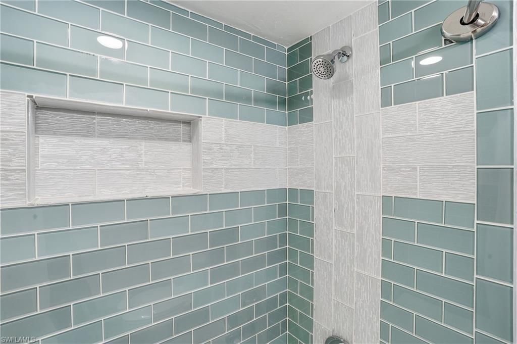5950 Pelican Bay Blvd, Unit 125, Naples, FL 34108 Photo