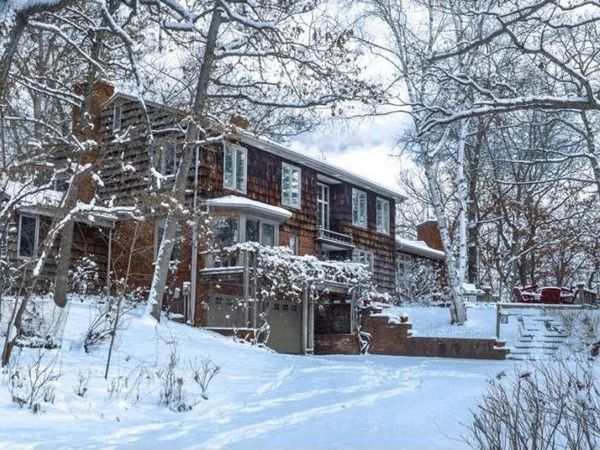 2 Crocus Lane, North Oaks, MN 55127