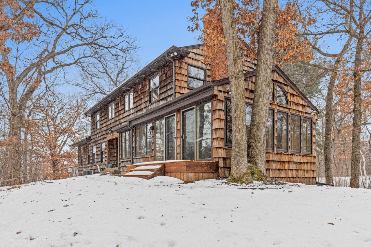 2 Crocus Lane, North Oaks, MN 55127 Main Photo