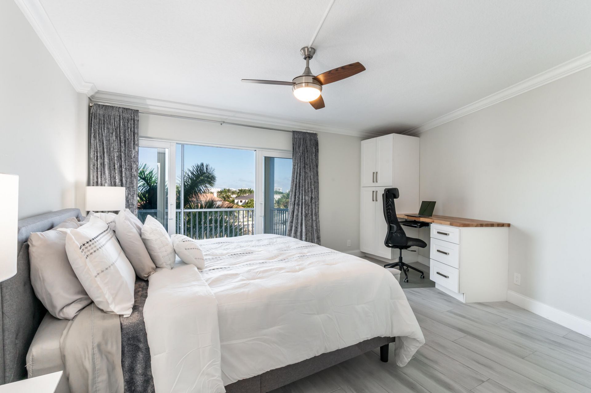 390 N Federal Highway, Unit 404, Deerfield Beach, FL 33441 Photo