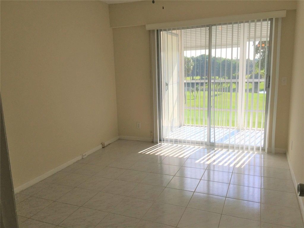 551 SW 135th Ave, Unit 405B, Pembroke Pines, FL 33027 Photo