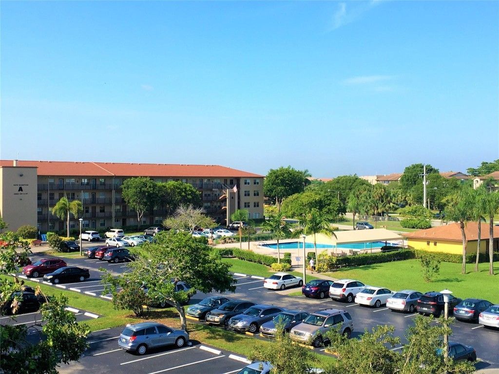 551 SW 135th Ave, Unit 405B, Pembroke Pines, FL 33027 Photo