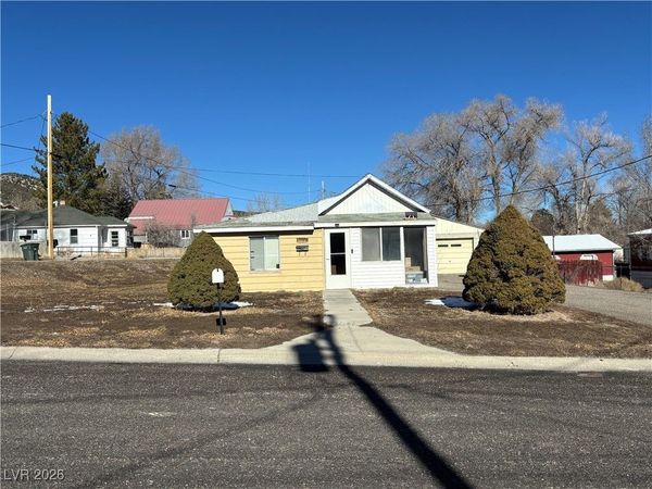 1752 Strandman Street , Ely, NV 89301