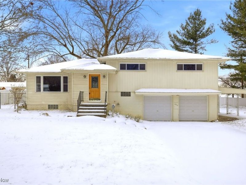 3856 Northview Drive, Stow, OH 44224 Photo 3