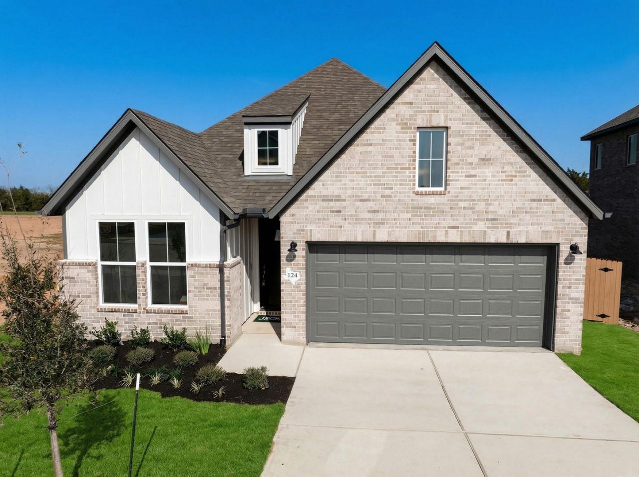 124 Silverbell Ln, Bastrop, TX 78602 Main Photo