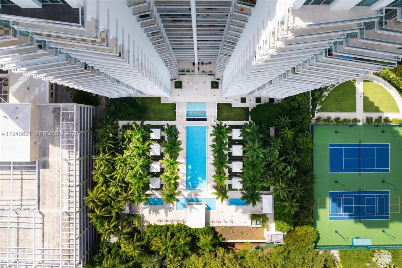 2627 S Bayshore Dr , Unit 1803, Miami, FL 33133 Photo