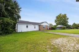 109 Lisa Drive  photo 4