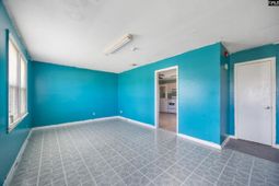 109 Lisa Drive  photo 4