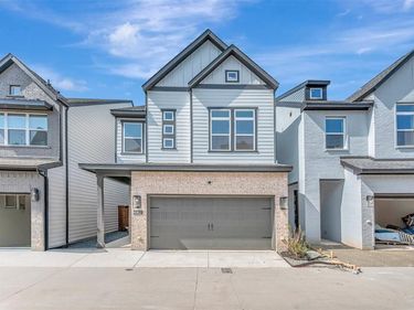 5852 Water Bridge Lane, Fort Worth, TX 76109