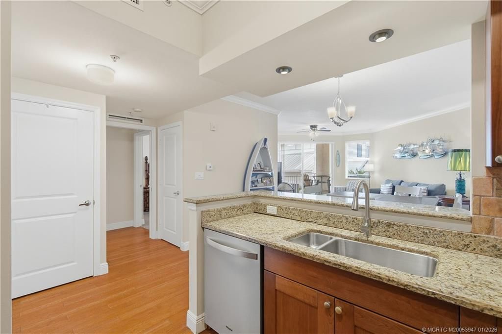 975 NW Flagler Avenue, Unit 307, Stuart, FL 34994 Photo