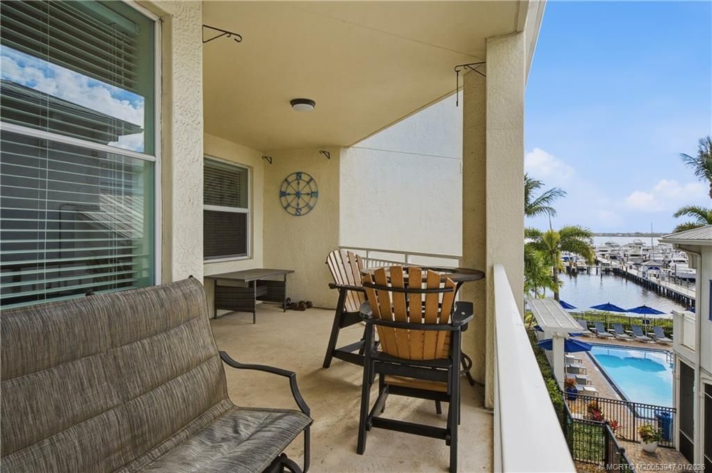 975 NW Flagler Avenue, Unit 307, Stuart, FL 34994 Photo