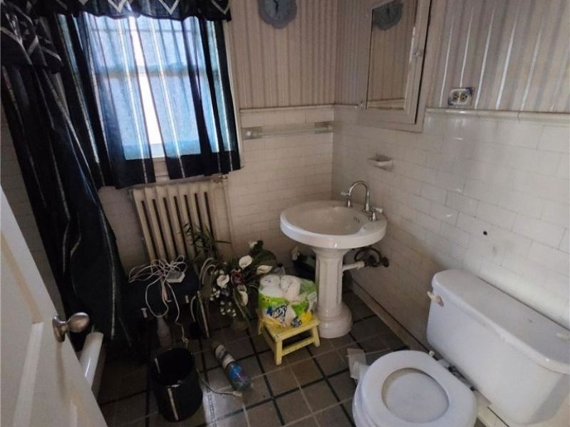 2000 Hanover Drive, East Cleveland, OH 44112 Photo 7