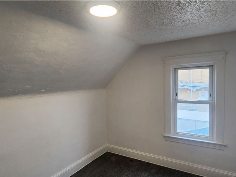 3210 Montclair Avenue, Cleveland, OH 44109 Photo 12