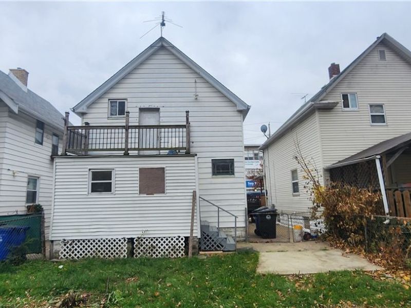 3210 Montclair Avenue, Cleveland, OH 44109 Photo 17