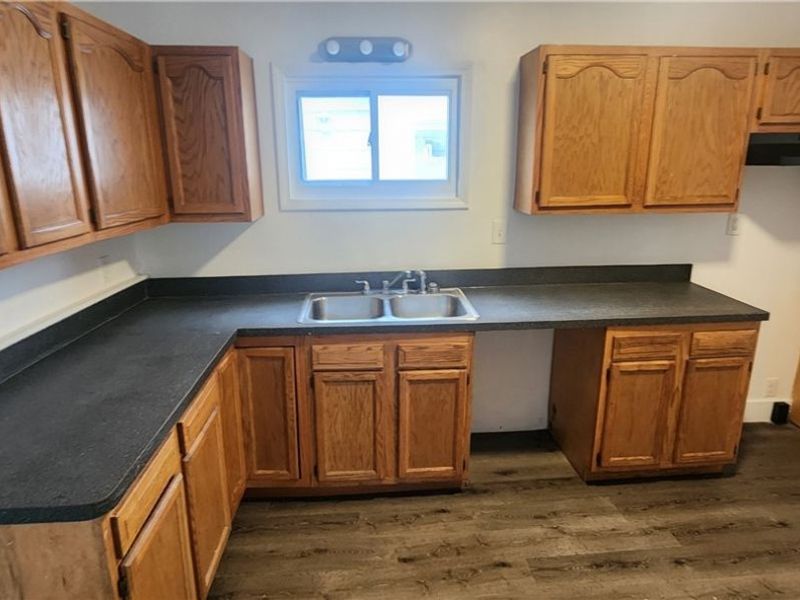 3210 Montclair Avenue, Cleveland, OH 44109 Photo 3