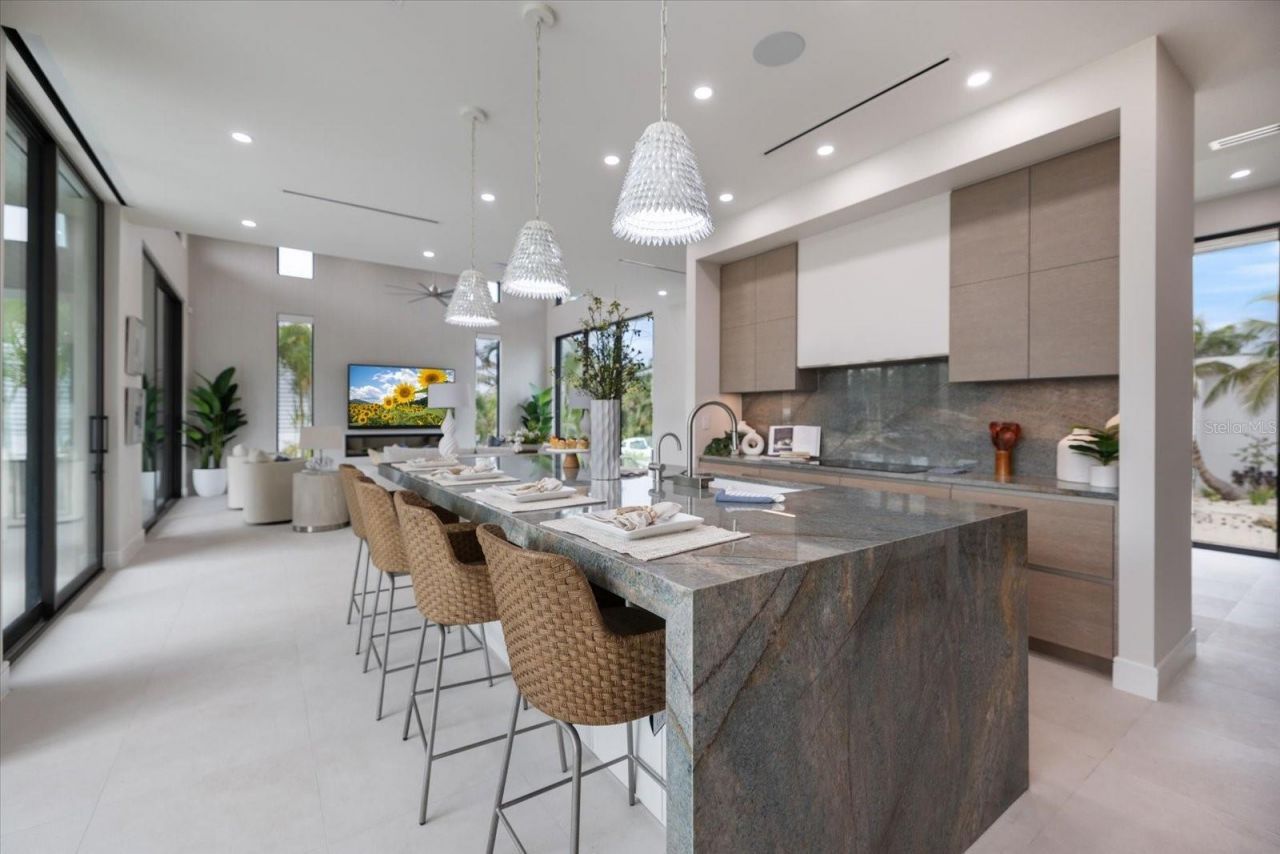 590 De Narvaez Drive, Longboat Key, FL 34228 Photo