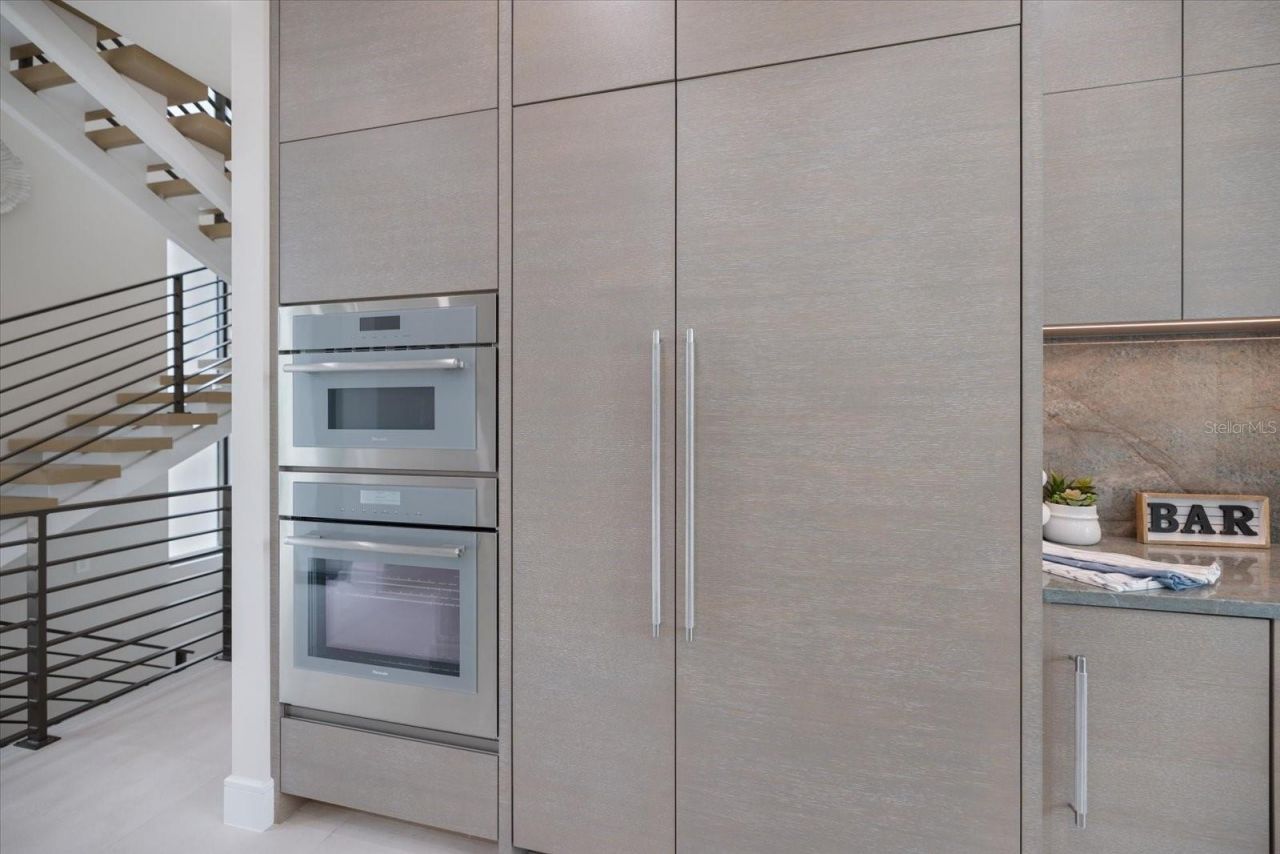 590 De Narvaez Drive, Longboat Key, FL 34228 Photo