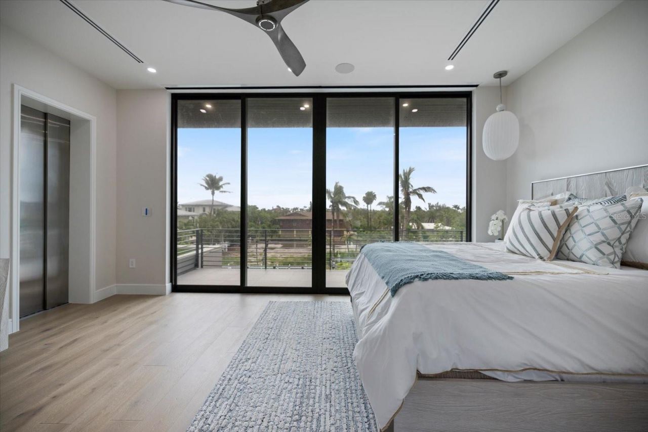 590 De Narvaez Drive, Longboat Key, FL 34228 Photo